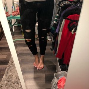Old Navy Mid-Rise Rockstar Jegging